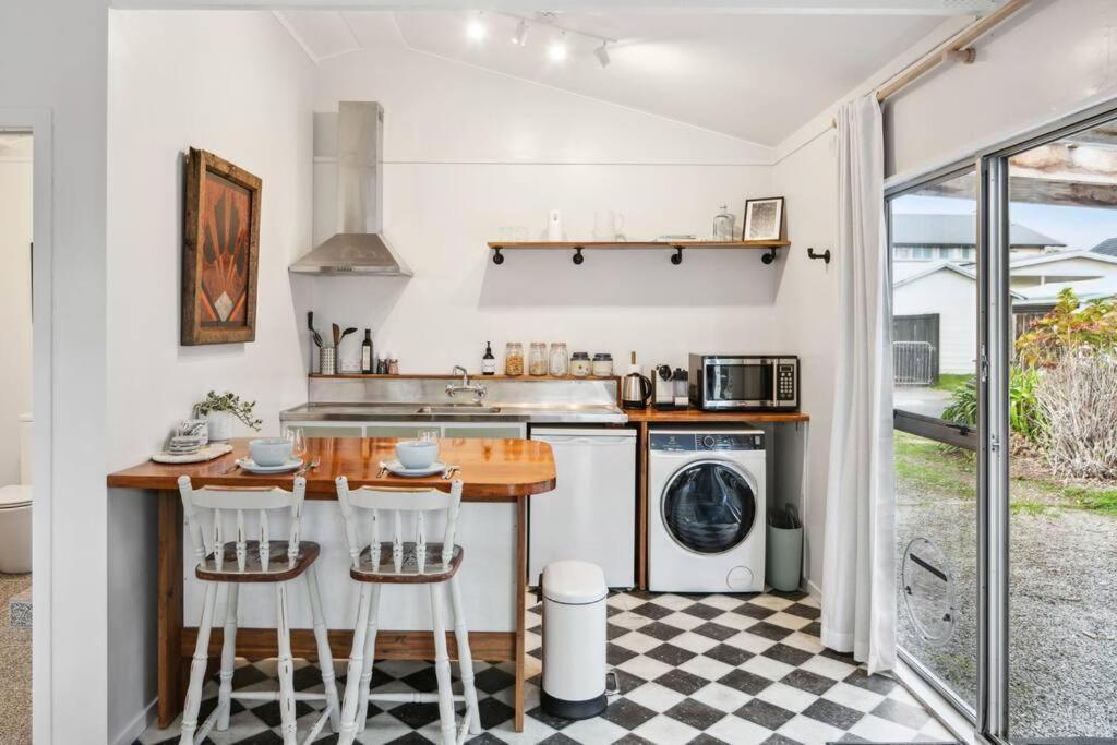 Appartamento 950M To Cbd - Instant Book Tidy Unit Gisborne Esterno foto